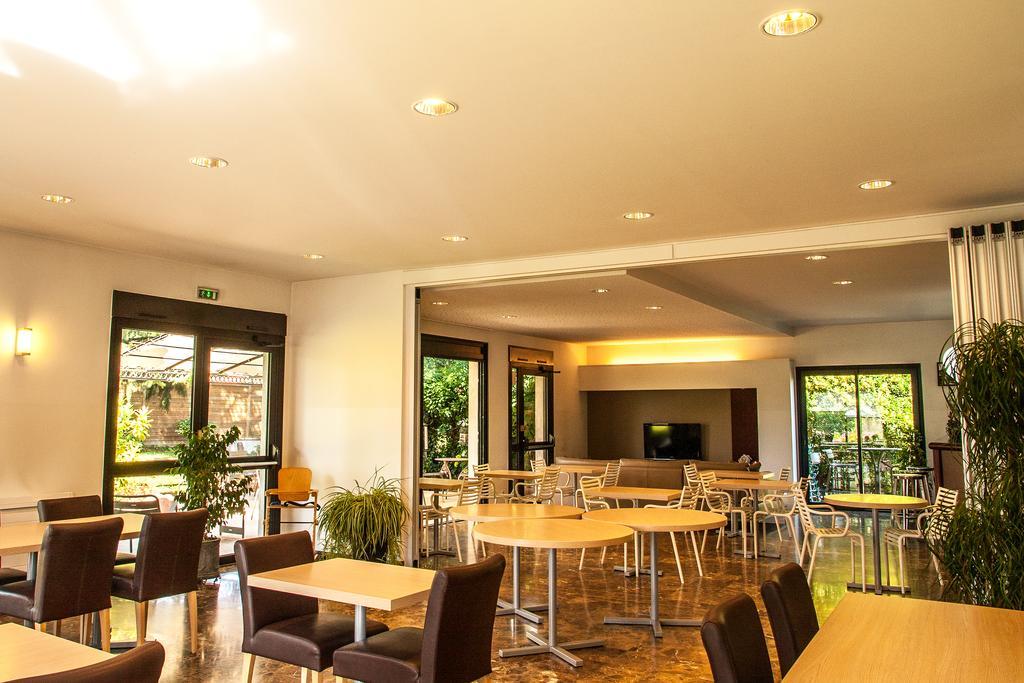 Hotel Les Amandiers Tournon-sur-Rhone Exterior foto